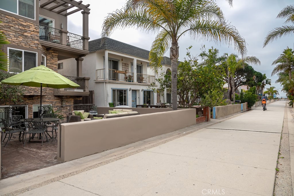 92 16th Street
