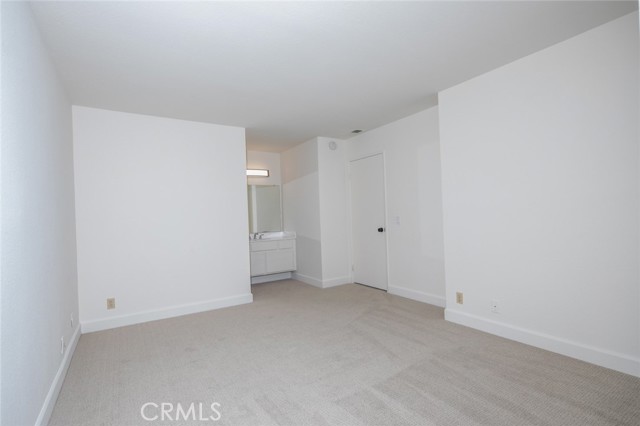 21216 Jasmines Way, Lake Forest CA: https://media.crmls.org/medias/1785444f-d33f-411e-953e-dcc24bb5c47f.jpg