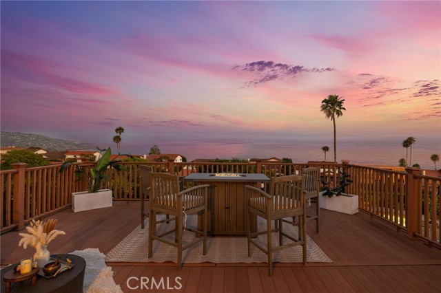 Unparalleled 180-degree ocean views, including the enchanting Catalina Island. Imagine waking up every day to the sight of endless blue skies and shimmering waves.