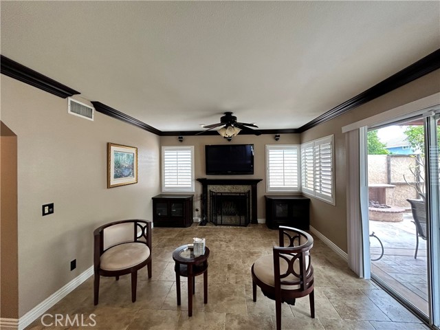Detail Gallery Image 15 of 54 For 1751 Waldorf Dr, Corona,  CA 92882 - 4 Beds | 3 Baths
