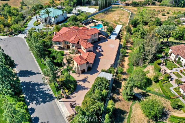 Detail Gallery Image 8 of 69 For 7231 Brandon Ct, Riverside,  CA 92506 - 6 Beds | 6/1 Baths