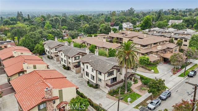 50 Esperanza Avenue, Sierra Madre CA: https://media.crmls.org/medias/1786b4c1-32bd-4558-86c7-64efc30e3657.jpg