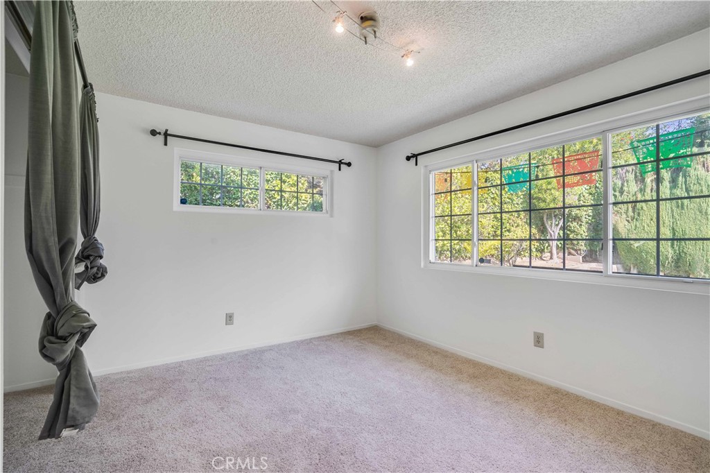 MLS #PF25250397 image #22