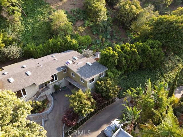Detail Gallery Image 48 of 54 For 2412 Canyon Oak Dr, Los Angeles,  CA 90068 - 3 Beds | 2 Baths