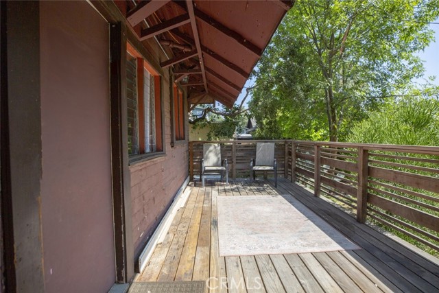 1010 N Madison Avenue, Pasadena CA: https://media.crmls.org/medias/1787f0ee-9160-4ddb-bc5f-1ab0fac7fdbd.jpg