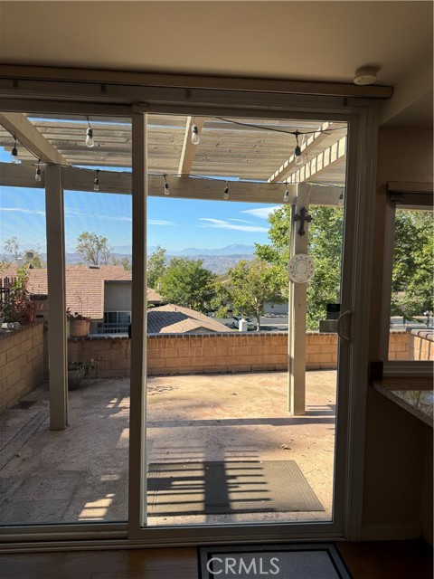 6519 E Paseo Diego, Anaheim Hills CA: https://media.crmls.org/medias/1787fcc5-64de-4f69-a709-4f3b4b70462e.jpg