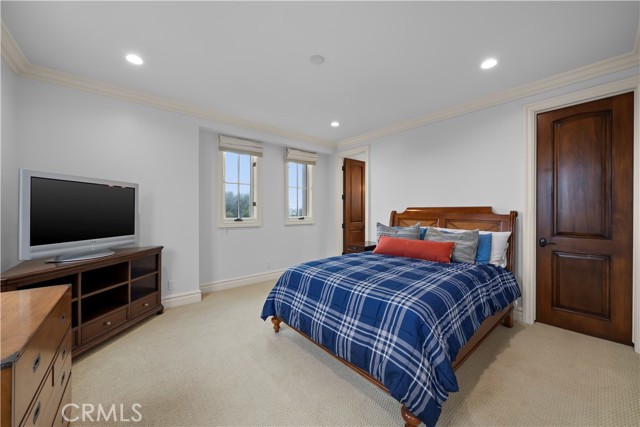 114 N Ardmore Avenue, Manhattan Beach CA: https://media.crmls.org/medias/17880c17-9876-4678-b59b-c28d059e3c88.jpg