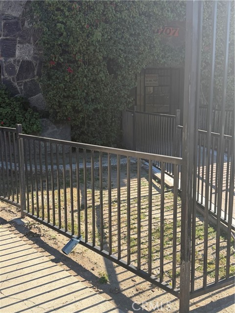 Detail Gallery Image 2 of 10 For 10707 New Haven #37,  Sun Valley,  CA 91352 - 2 Beds | 2 Baths