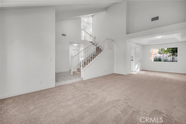 Detail Gallery Image 8 of 33 For 16024 Hart, Van Nuys,  CA 91406 - 3 Beds | 3 Baths