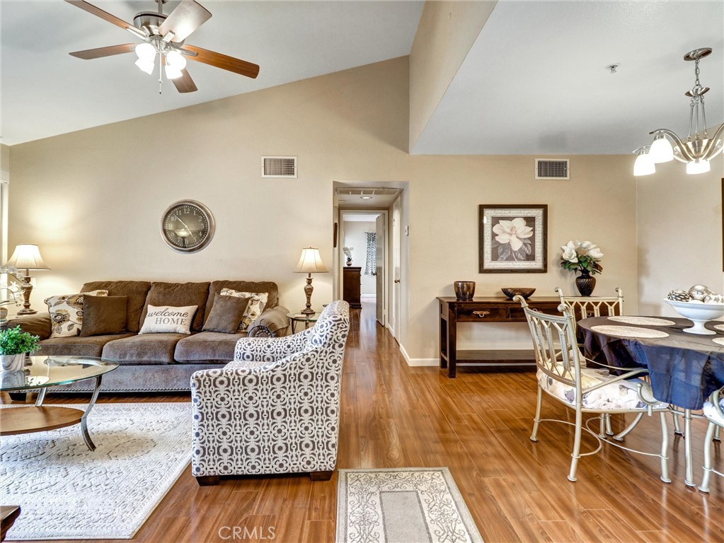 MLS #OC25256871 image #1