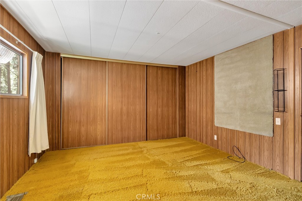 https://media.crmls.org/medias/17892b53-f95f-4d6c-a24d-52d41fa8095a.jpg?preset=X-Large