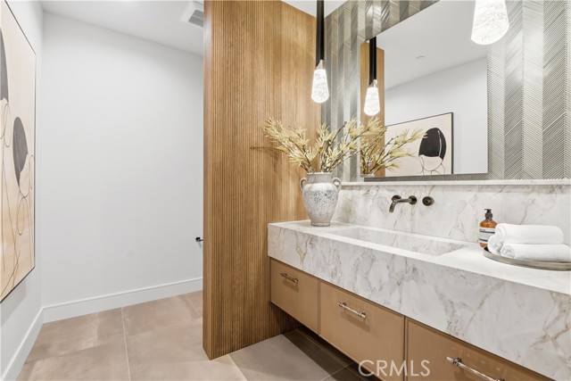 Detail Gallery Image 14 of 30 For 4400 Oak Place, Westlake Village,  CA 91362 - 6 Beds | 6/1 Baths