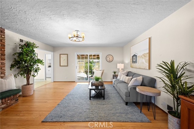 Detail Gallery Image 18 of 64 For 939 W Orange Rd, Santa Ana,  CA 92706 - 3 Beds | 2 Baths