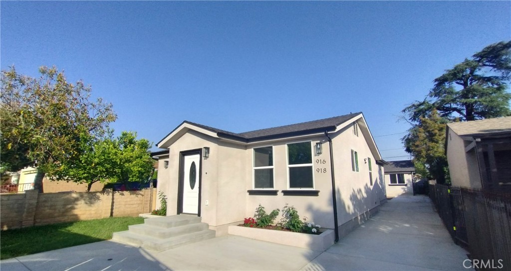 916 MACNEIL, San Fernando, CA 91340