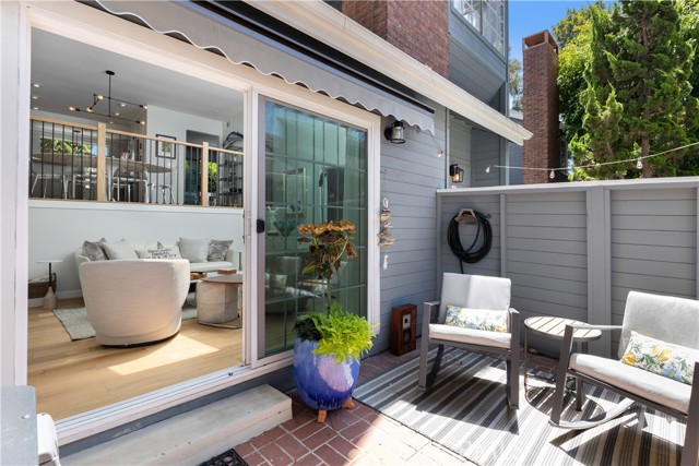 1917 Nelson Avenue, Redondo Beach, California 90278, 3 Bedrooms Bedrooms, ,2 BathroomsBathrooms,Residential,Sold,Nelson,SB22174600