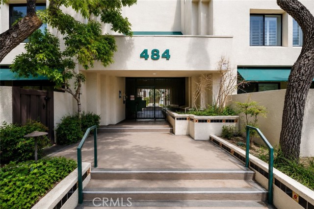 Front Image Thumbnail for CRGD26171099