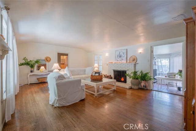 Detail Gallery Image 7 of 33 For 7725 Mcgroarty St, Tujunga,  CA 91042 - 2 Beds | 2 Baths