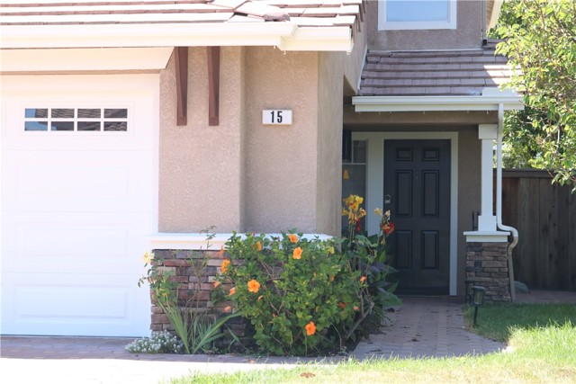 15 Tavella, Lake Forest CA: https://media.crmls.org/medias/178bb5d6-1c6e-4ab2-bf73-c19f85047b2b.jpg