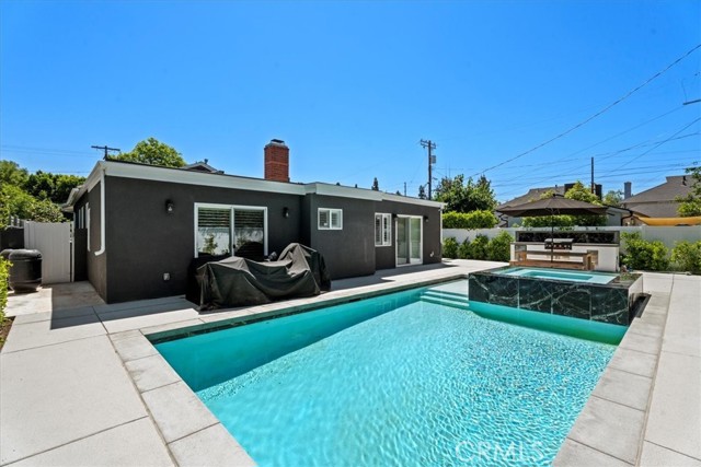 Detail Gallery Image 16 of 19 For 6421 Gaviota Ave, Lake Balboa,  CA 91406 - 3 Beds | 2 Baths