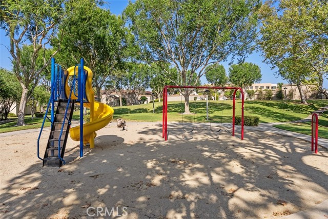 3215 Stonewood Court, Fullerton CA: https://media.crmls.org/medias/178d243a-c0c2-40a4-82aa-66a293ac4782.jpg