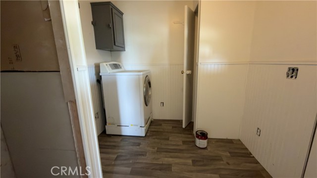 Image 52 of 53 For 18420 Decker