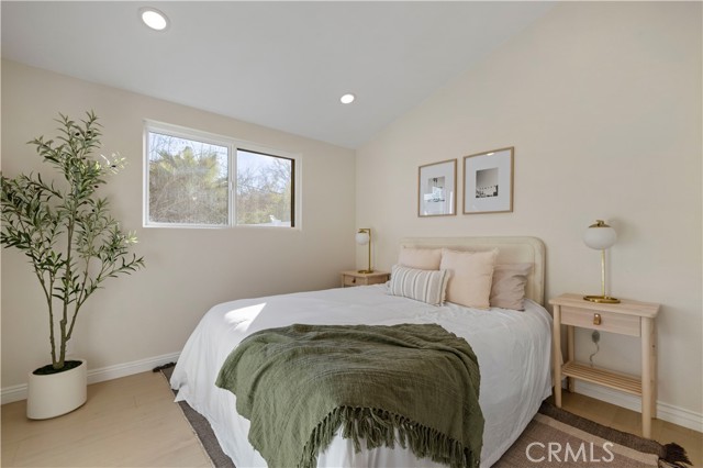 Detail Gallery Image 20 of 28 For 18640 Kimbrough St, Canyon Country,  CA 91351 - 3 Beds | 2 Baths