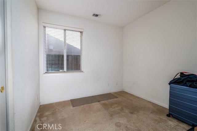 Detail Gallery Image 18 of 25 For 5348 E Tower Ave, Fresno,  CA 93725 - 4 Beds | 2/1 Baths