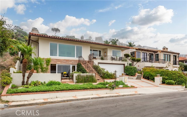 556 Via Media, Palos Verdes Estates, California 90274, 4 Bedrooms Bedrooms, ,1 BathroomBathrooms,Residential,For Sale,Via Media,PV24207390