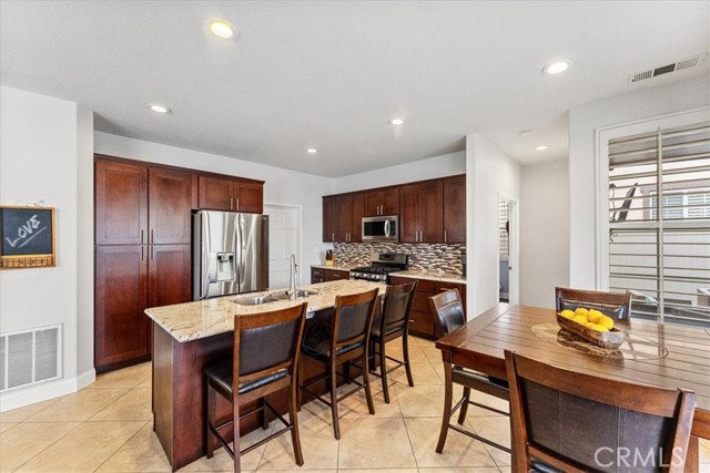 Detail Gallery Image 13 of 33 For 11729 Sleeper, Tustin,  CA 92782 - 4 Beds | 3/1 Baths