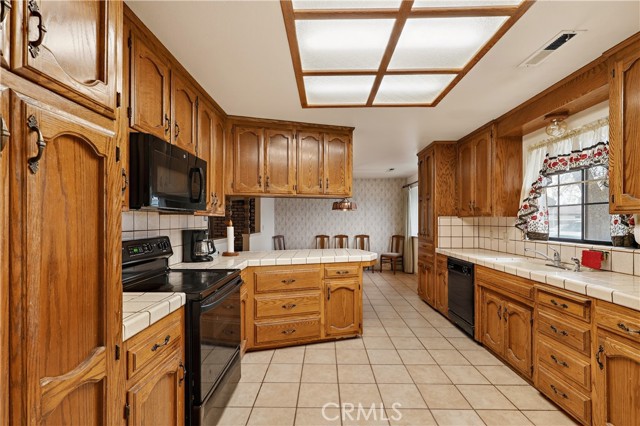 Detail Gallery Image 13 of 52 For 2480 Palora, Atwater,  CA 95301 - 4 Beds | 2 Baths