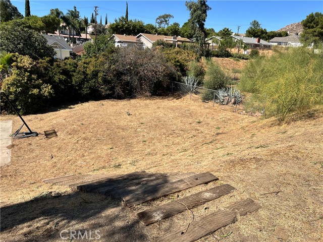 Detail Gallery Image 13 of 18 For 11849 Vista De Cerros Dr, Moreno Valley,  CA 92555 - 4 Beds | 3 Baths