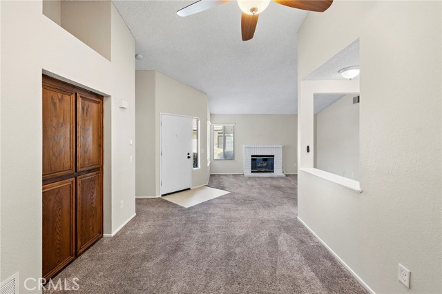 Detail Gallery Image 12 of 44 For 5050 Canyon Crest #7,  Riverside,  CA 92507 - 2 Beds | 2 Baths