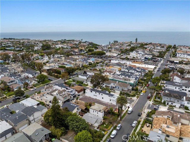Detail Gallery Image 10 of 11 For 504 Orchid Ave, Corona Del Mar,  CA 92625 - 2 Beds | 1 Baths