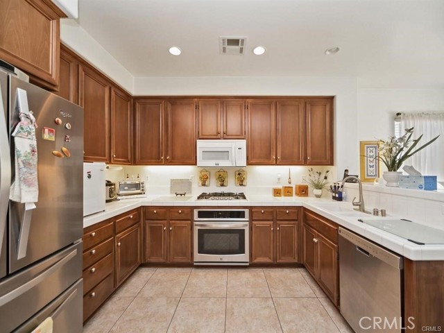 6562 Gold Dust Street, Corona, CA, 92880 6562 Gold Dust Street, Corona, CA, 92880