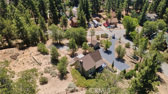 39676 Oak Glen Road, Fawnskin CA: https://media.crmls.org/medias/17907d59-c5cc-44c9-bfff-9f14bfe62584.jpg