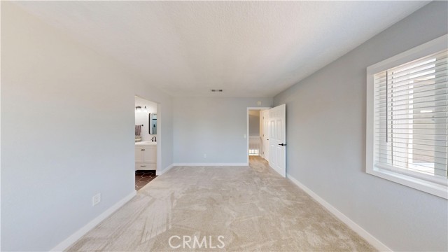 8161 Haven View Drive, Jurupa Valley CA: https://media.crmls.org/medias/1790b3ba-dcb2-49a4-ab25-830cee21ab70.jpg