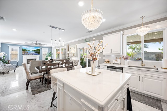 Detail Gallery Image 9 of 42 For 11057 Clear Lake Ln, Corona,  CA 91752 - 4 Beds | 3 Baths