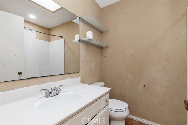 Detail Gallery Image 16 of 27 For 940 Cheyenne, Costa Mesa,  CA 92626 - 5 Beds | 2 Baths