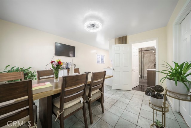 Detail Gallery Image 6 of 25 For 1522 W 58th Pl, Los Angeles,  CA 90047 - 3 Beds | 1 Baths