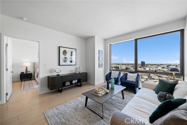 Detail Gallery Image 10 of 28 For 400 S Broadway #2414,  Los Angeles,  CA 90013 - 1 Beds | 1 Baths