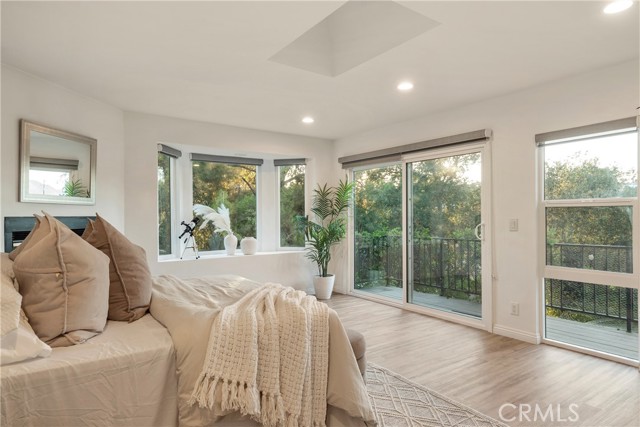 9570 Amoret Drive, Tujunga CA: https://media.crmls.org/medias/17934818-bb72-416d-908a-6a359e5dabcc.jpg