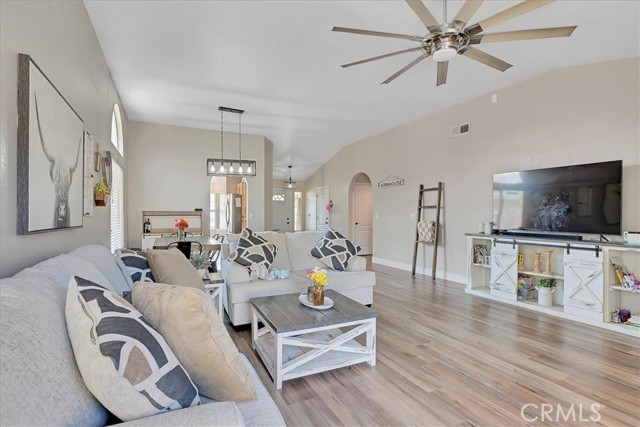 2440 Northfield Court, Yuba City CA: https://media.crmls.org/medias/179362bc-073d-4146-a8f0-de137da32669.jpg