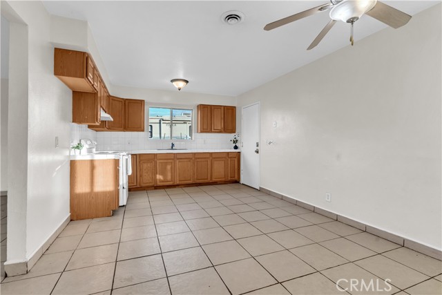 Detail Gallery Image 7 of 24 For 5919 Park Ct, Marysville,  CA 95901 - 3 Beds | 2 Baths