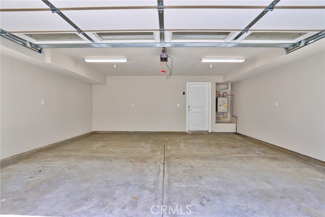 8 Bethpage Lane, Phillips Ranch CA: https://media.crmls.org/medias/1794dbc3-6e1b-4715-a6d3-d4a9f4eb9f3f.jpg