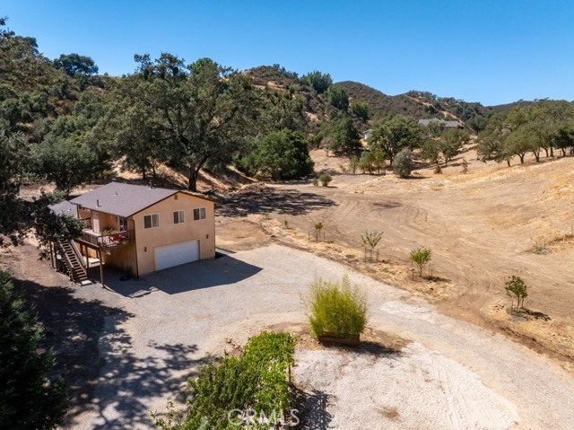 Detail Gallery Image 8 of 65 For 11300 Santa Lucia Rd, Atascadero,  CA 93422 - 4 Beds | 3/1 Baths