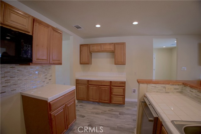 Detail Gallery Image 28 of 41 For 10298 Custer Ave, Lucerne Valley,  CA 92356 - 5 Beds | 3/1 Baths