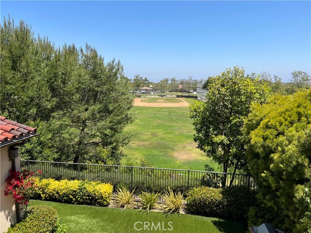 11 Gentle Breeze, Newport Coast CA: https://media.crmls.org/medias/1796c94b-0d88-45fd-a9ba-b9aa72540cad.jpg