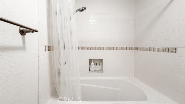 Detail Gallery Image 30 of 59 For 2563 Plaza Del Amo #204,  Torrance,  CA 90503 - 2 Beds | 2 Baths