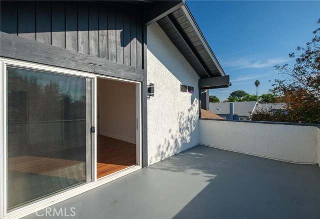 Detail Gallery Image 3 of 41 For 1527 Greenpoint Dr., Corona,  CA 92878 - 4 Beds | 2/1 Baths