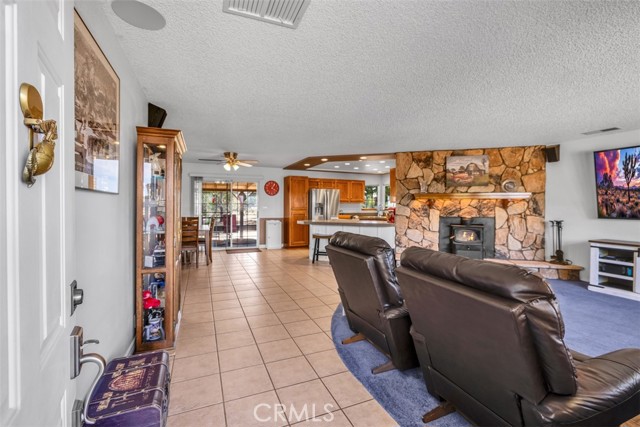 Detail Gallery Image 3 of 45 For 57929 Pimlico, Yucca Valley,  CA 92284 - 3 Beds | 2 Baths